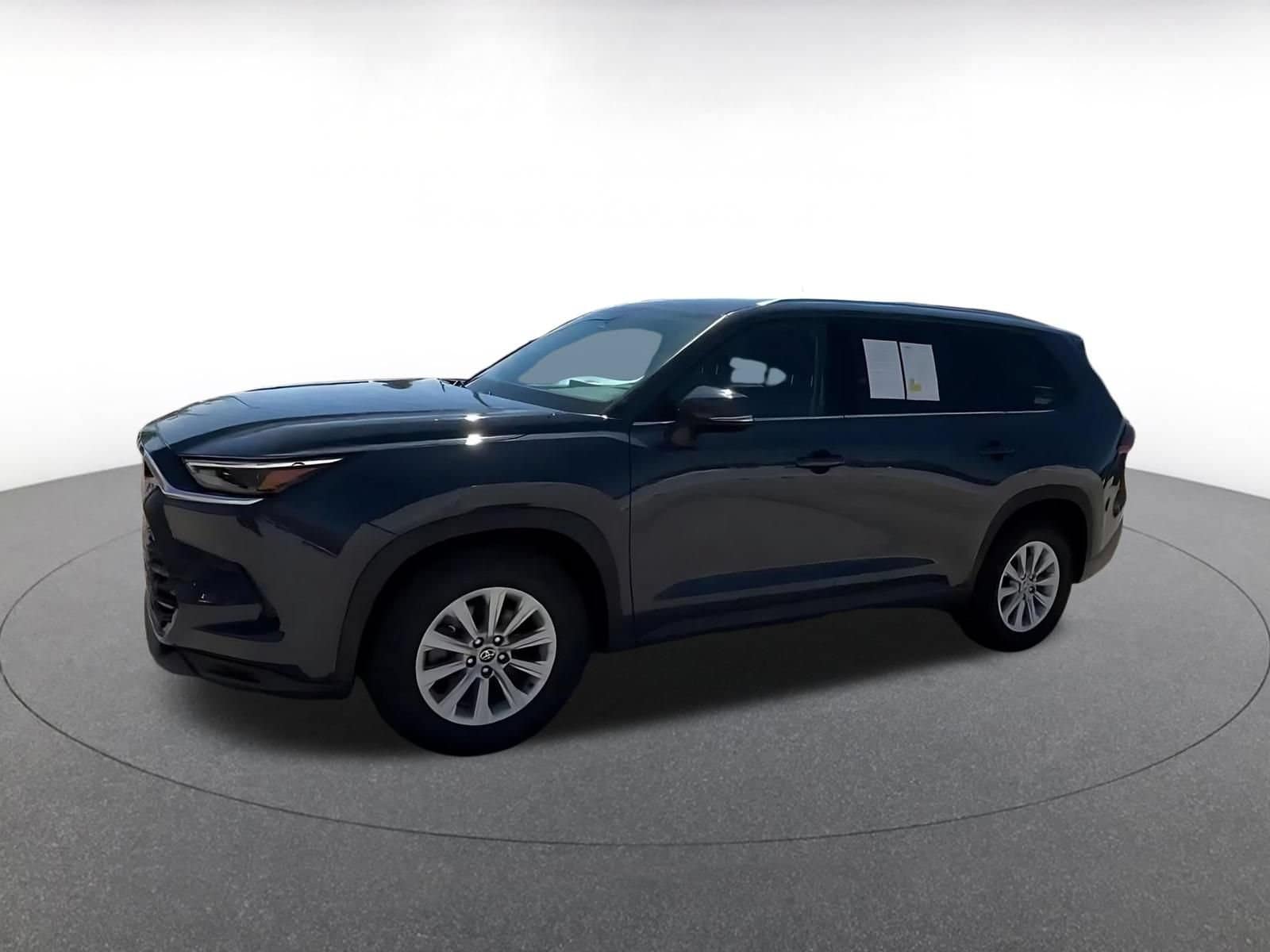 Thumbnail: 2025 Toyota Grand Highlander - 8