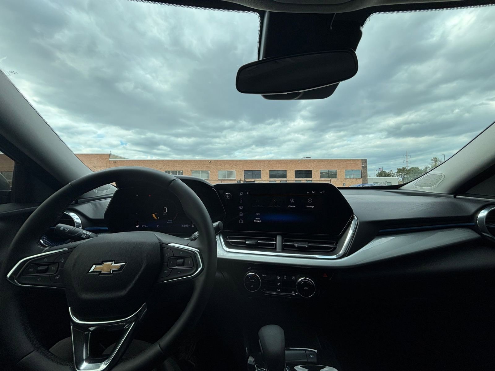 Thumbnail: 2025 Chevrolet Trax - 32