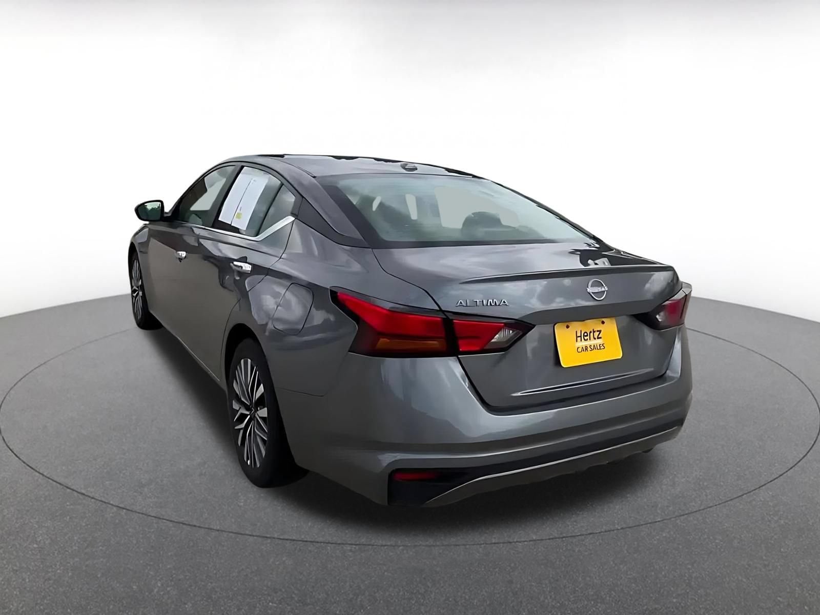 Thumbnail: 2025 Nissan Altima - 9
