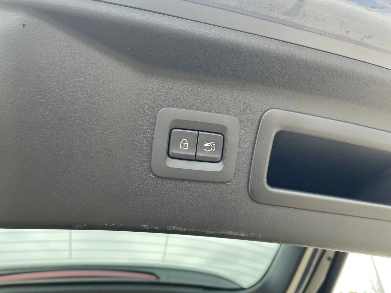 Thumbnail: 2025 Mazda CX-70 - 22