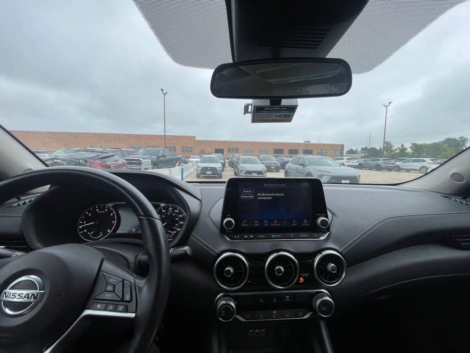 Thumbnail: 2022 Nissan Sentra - 33