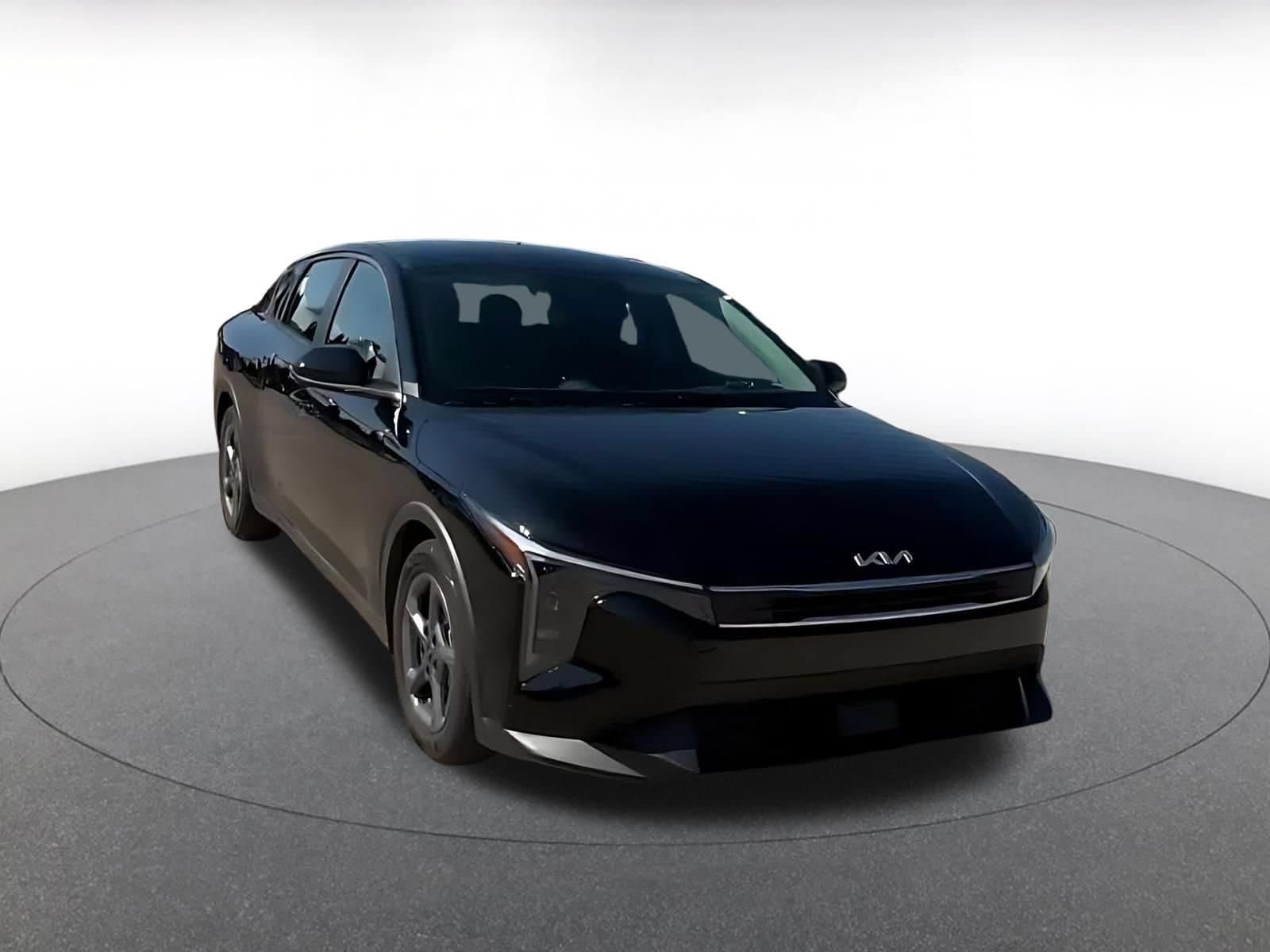 Thumbnail: 2026 Kia K4 - 3