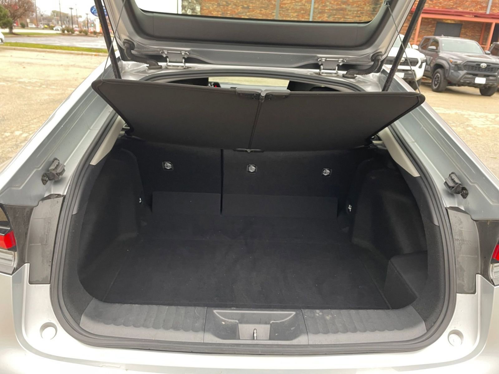 Thumbnail: 2025 Toyota Prius - 30