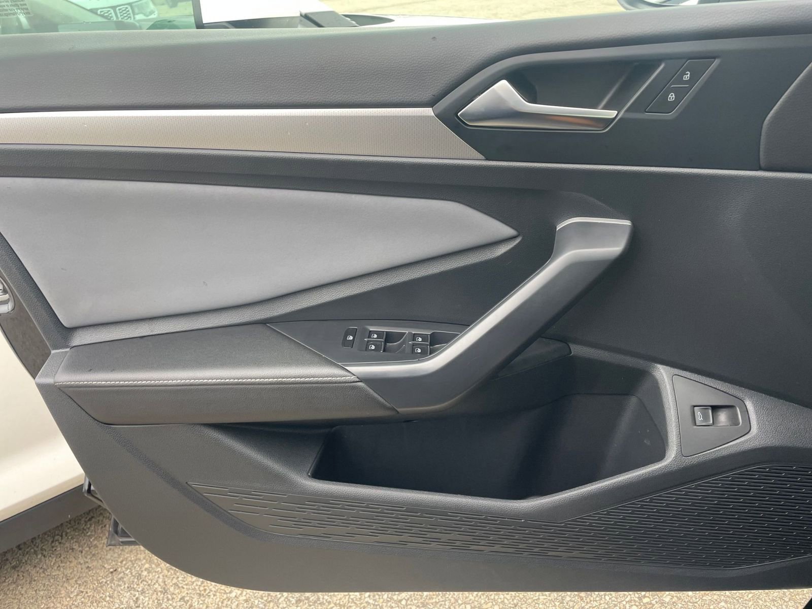 Thumbnail: 2025 Volkswagen Jetta - 18