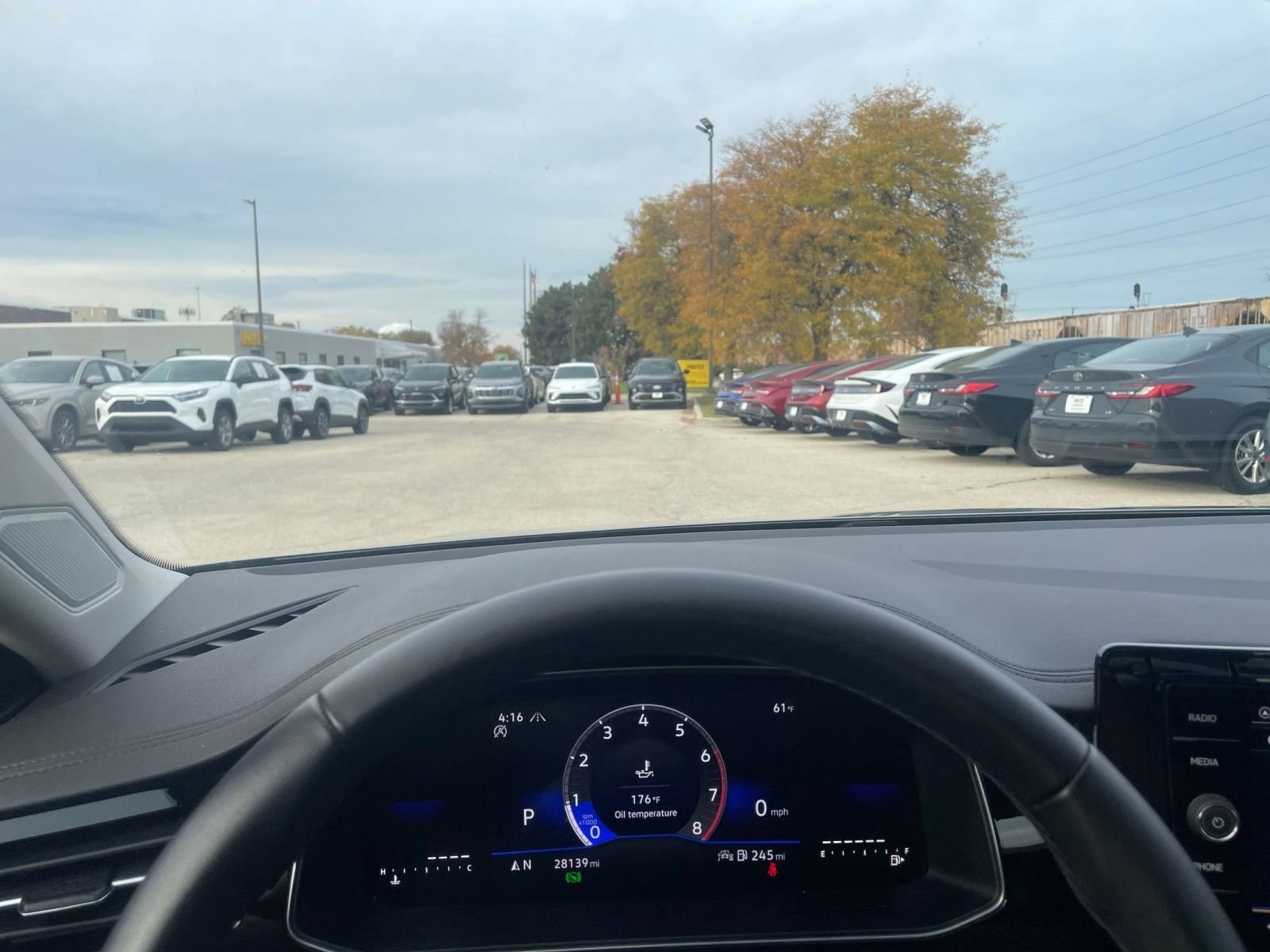 Thumbnail: 2025 Volkswagen Jetta - 34