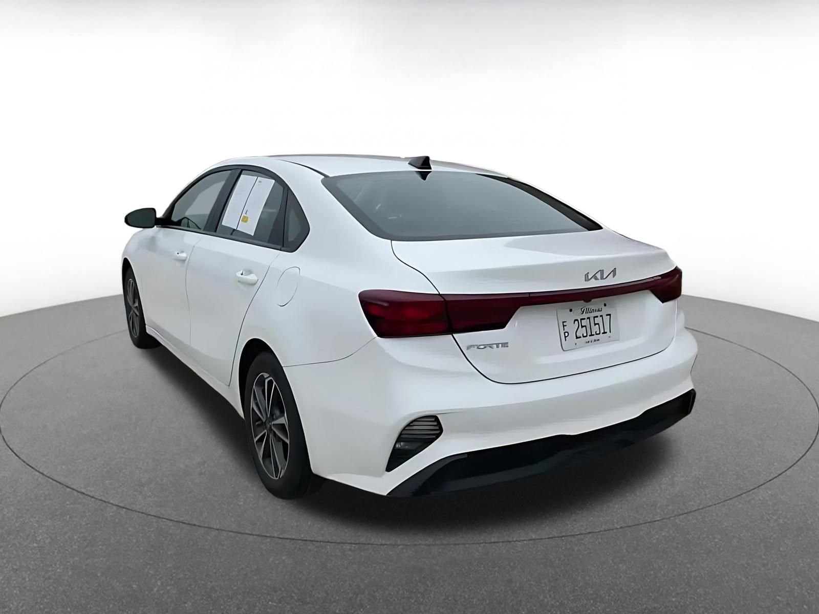 Thumbnail: 2024 Kia Forte - 11