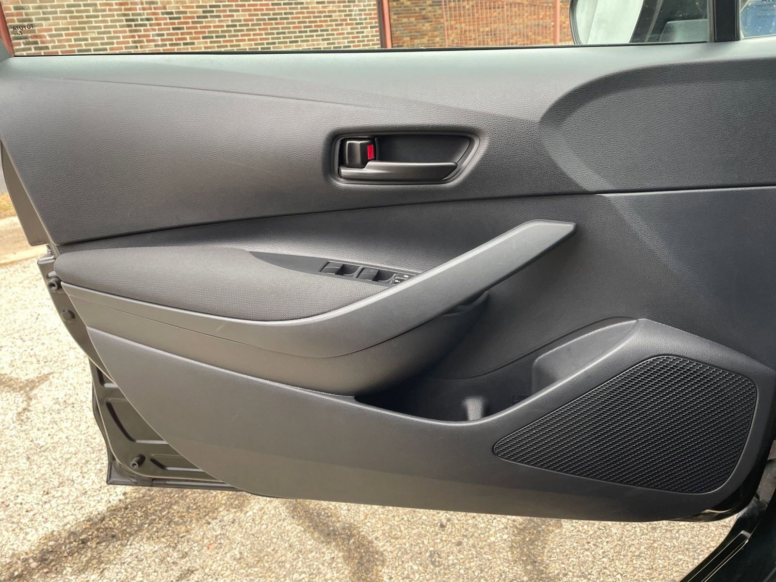 Thumbnail: 2025 Toyota Corolla - 20