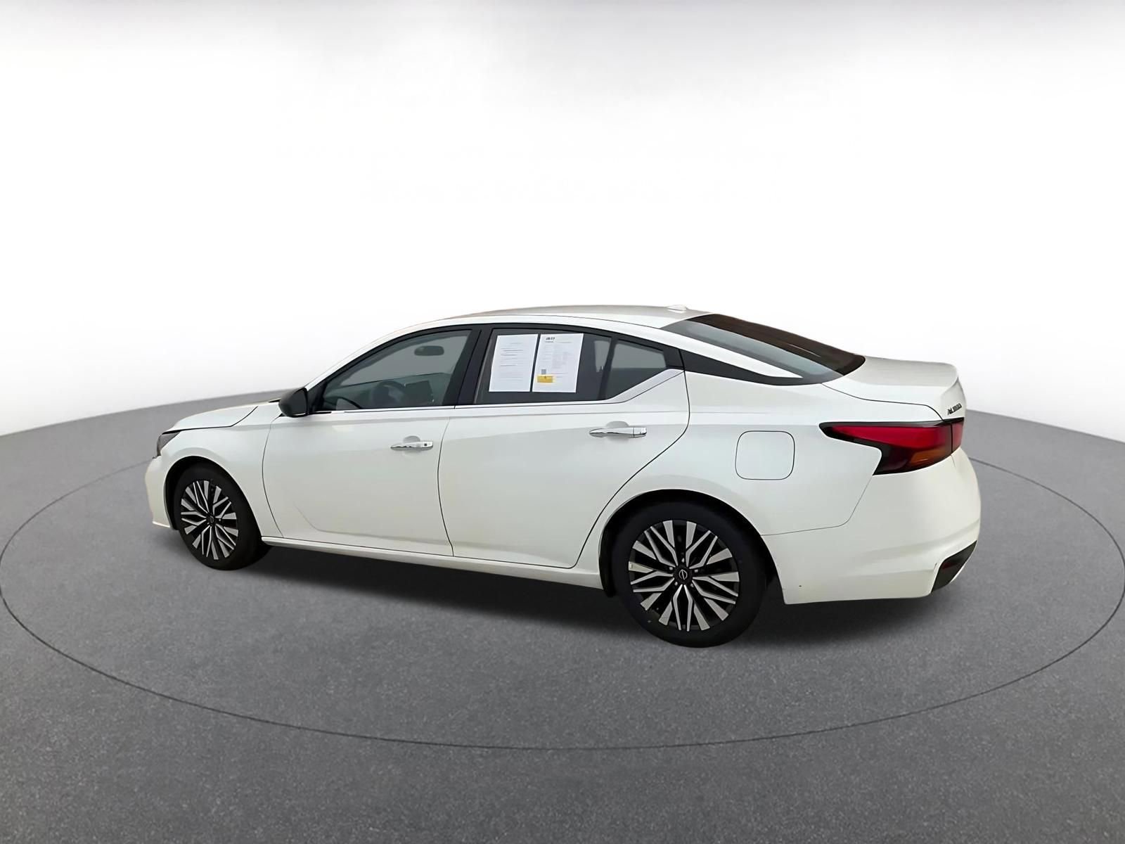 Thumbnail: 2025 Nissan Altima - 11