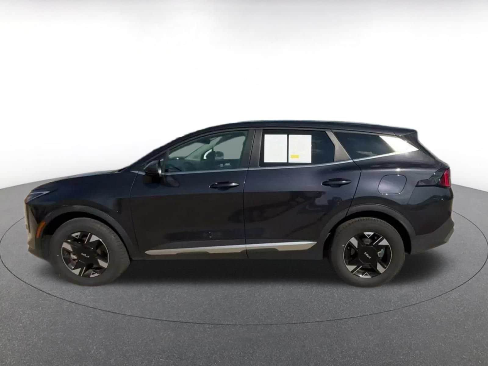 Thumbnail: 2026 Kia Sportage - 8