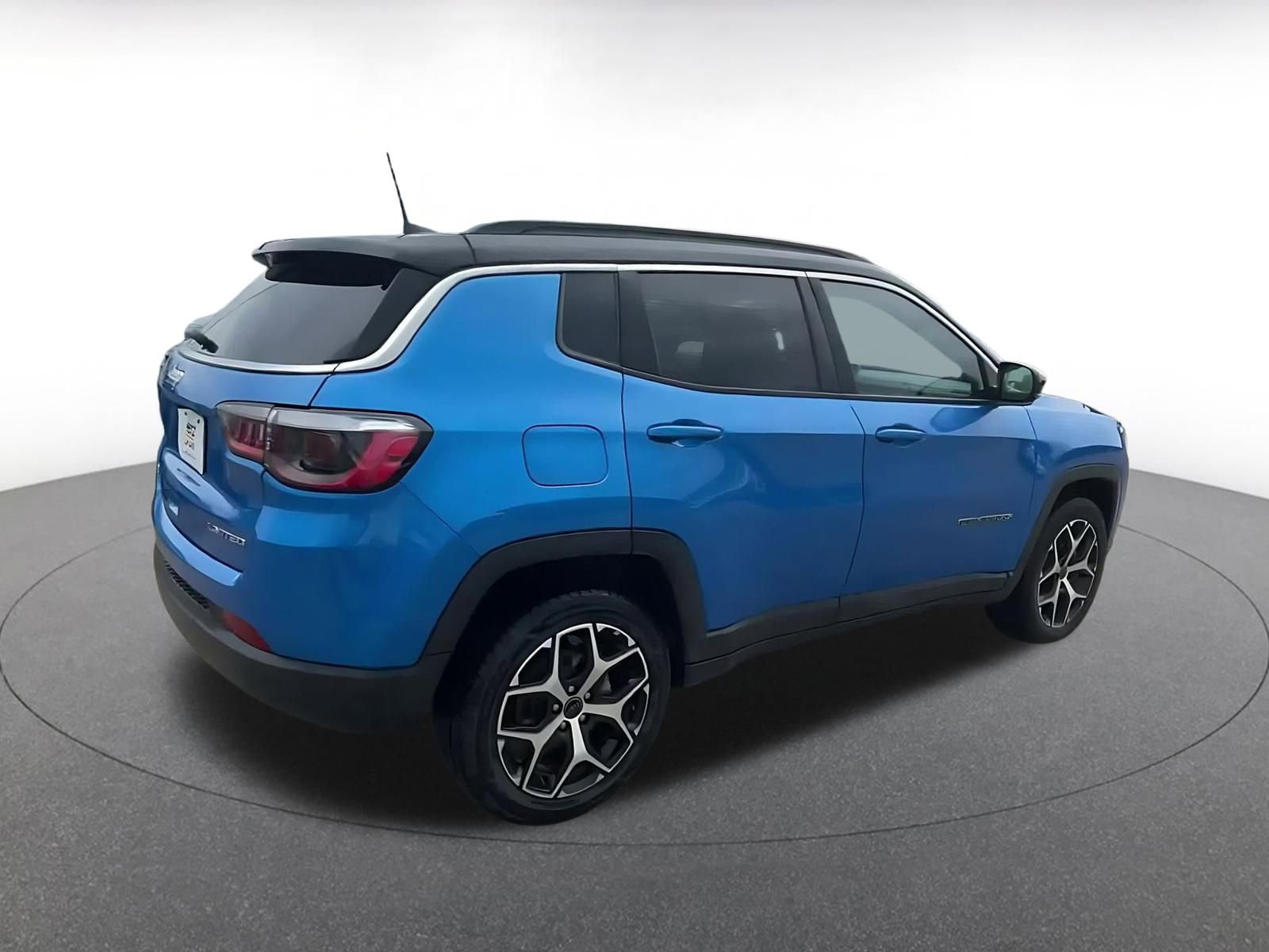 Thumbnail: 2025 Jeep Compass - 15