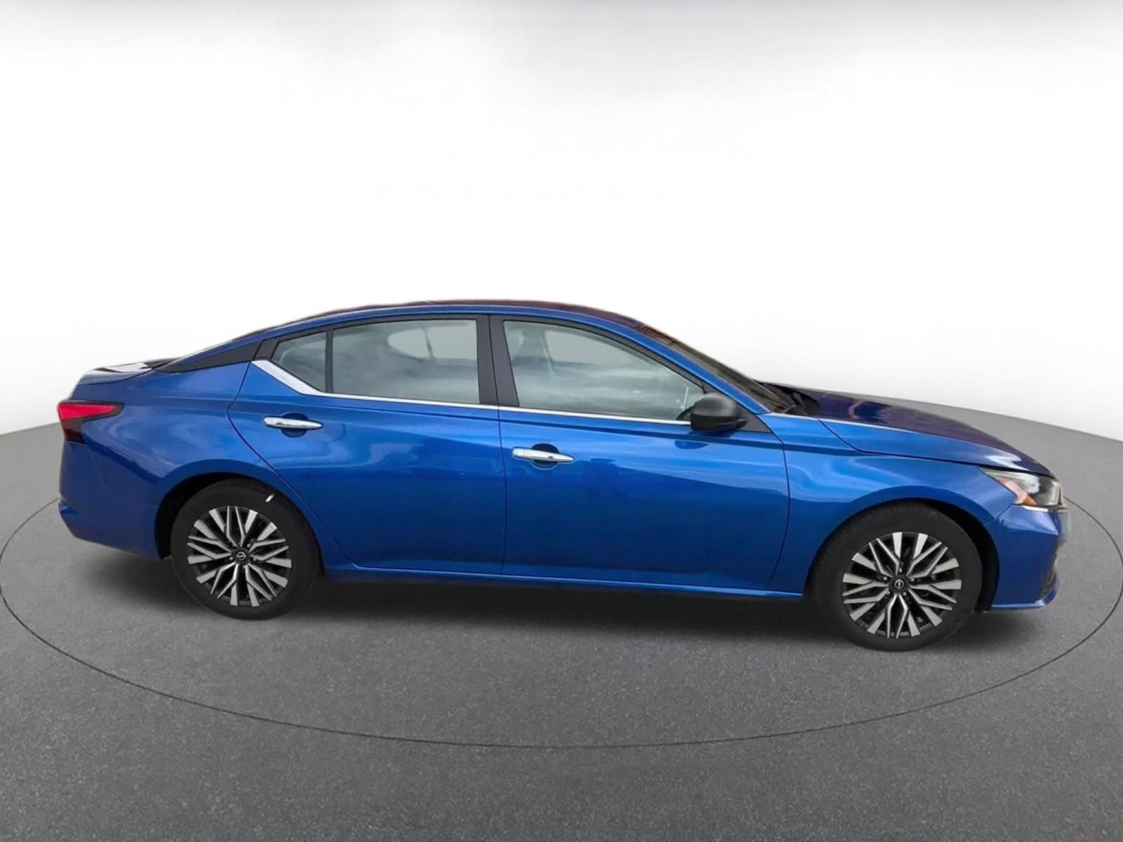 Thumbnail: 2025 Nissan Altima - 16