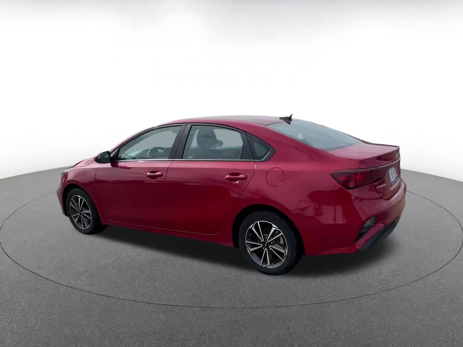 Thumbnail: 2024 Kia Forte - 10