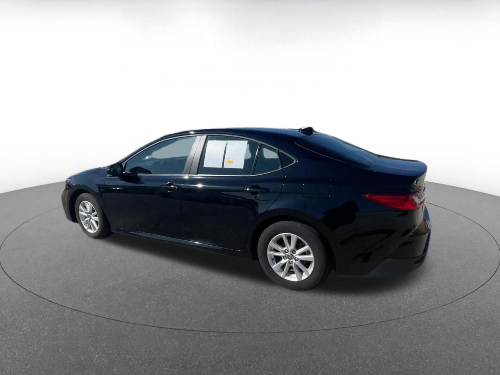 Thumbnail: 2025 Toyota Camry - 10