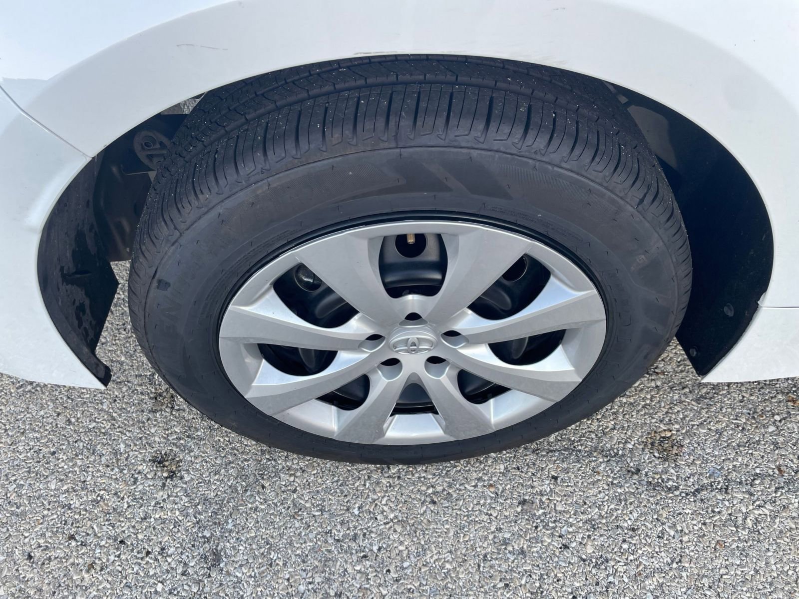 Thumbnail: 2025 Toyota Corolla - 29