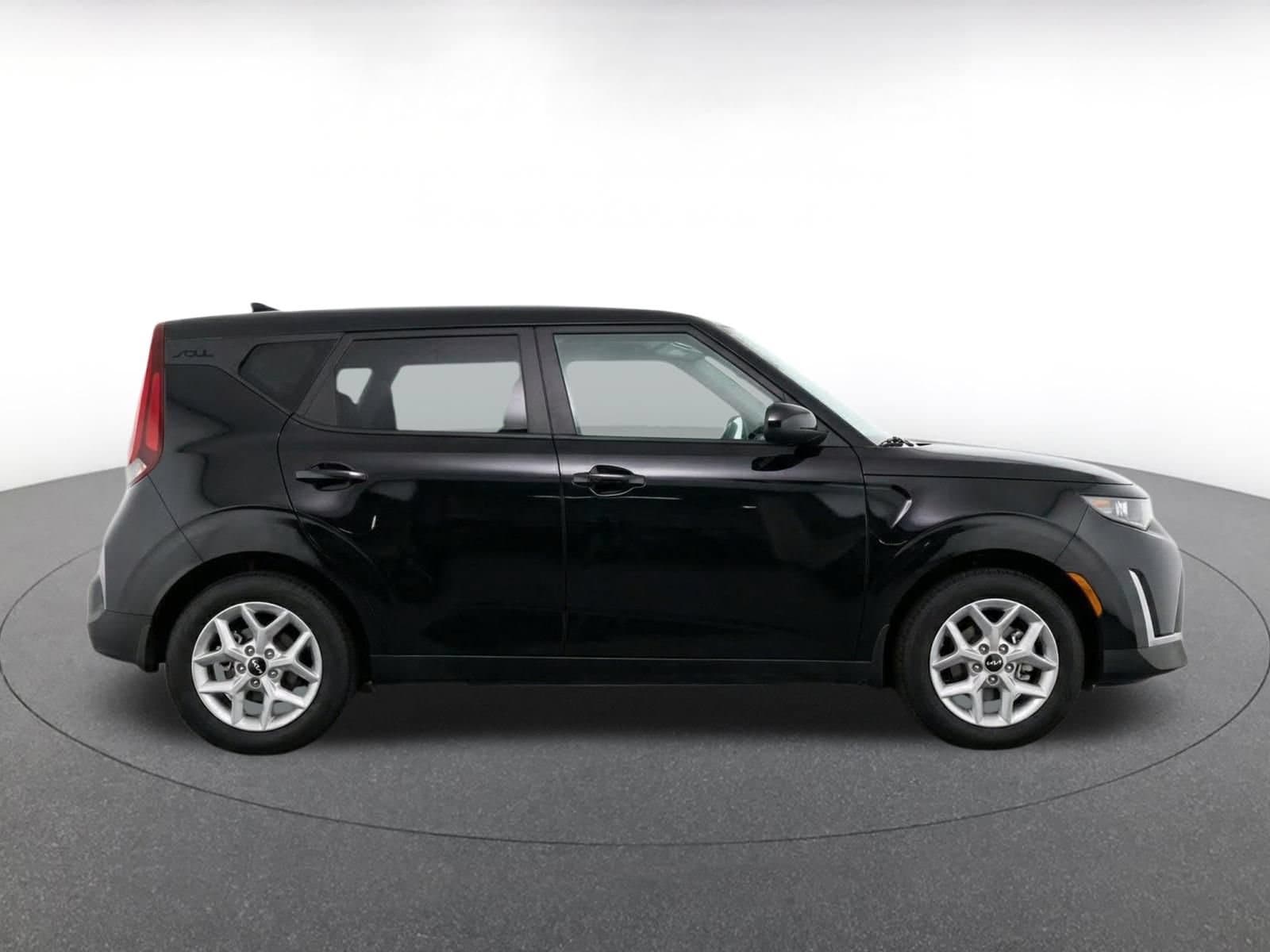 Thumbnail: 2025 Kia Soul - 10