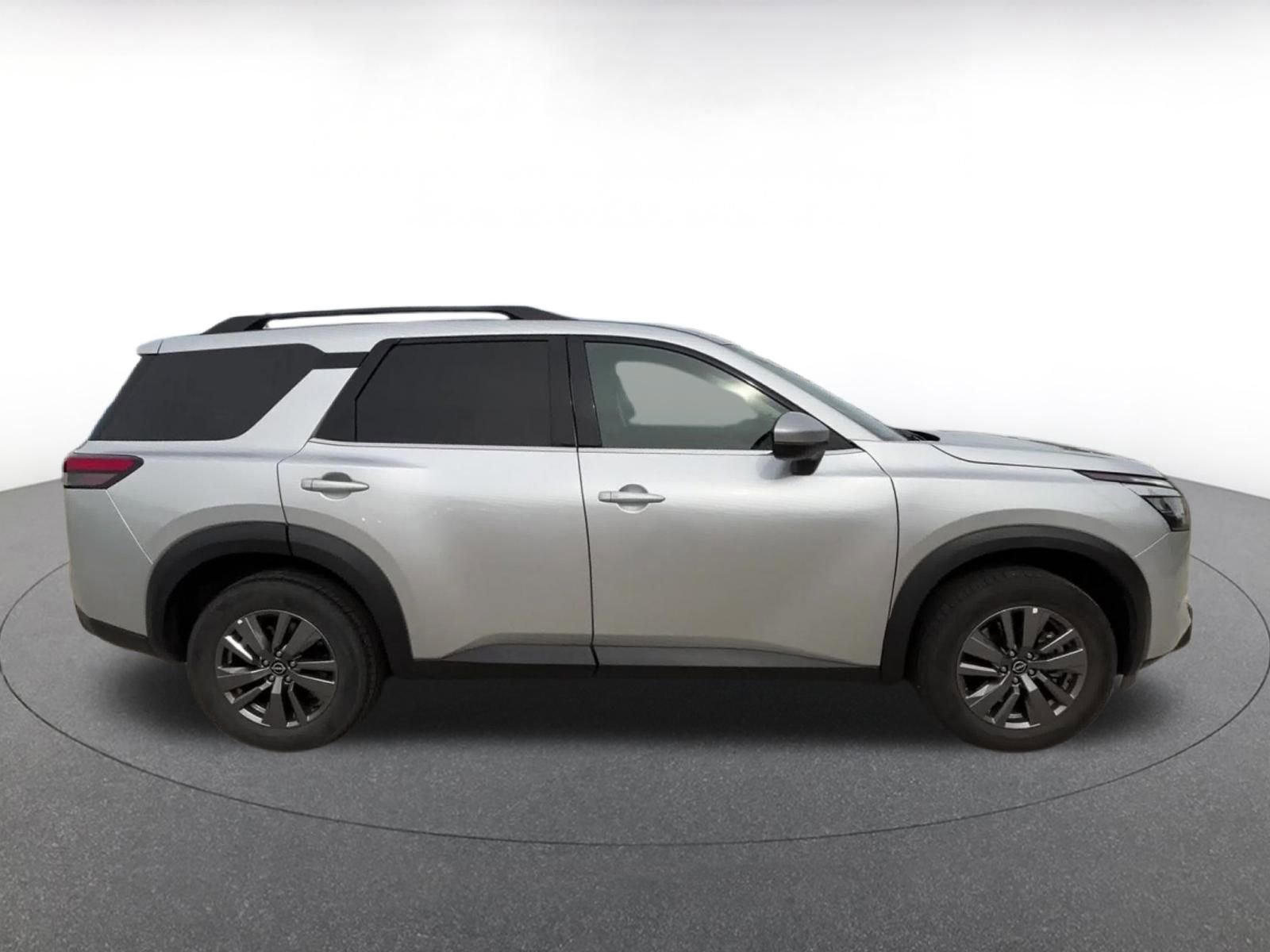 Thumbnail: 2025 Nissan Pathfinder - 16