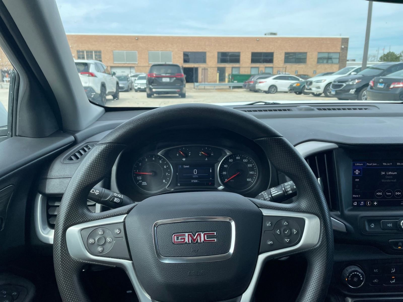 Thumbnail: 2024 GMC Terrain - 32