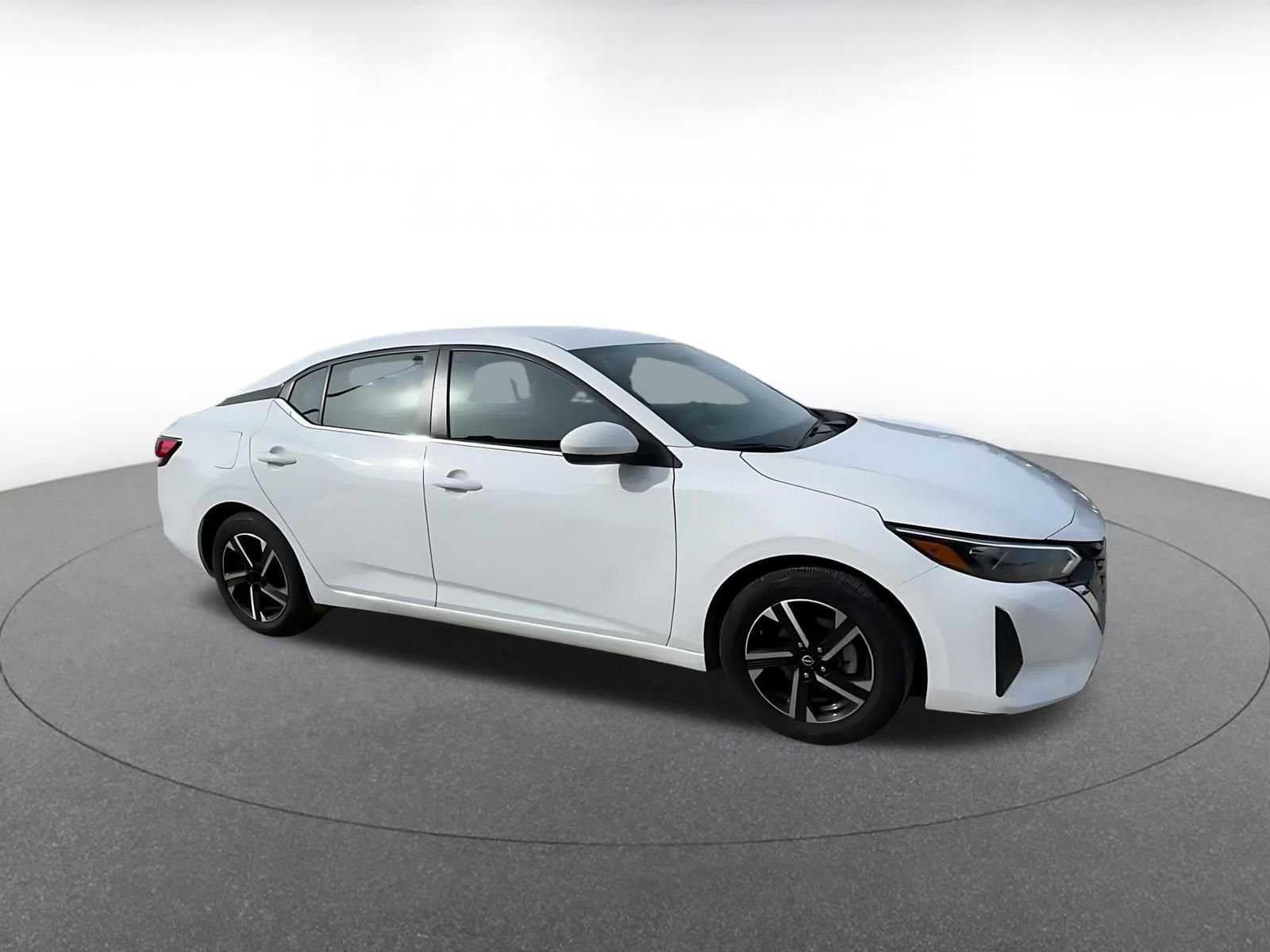 Thumbnail: 2025 Nissan Sentra - 2