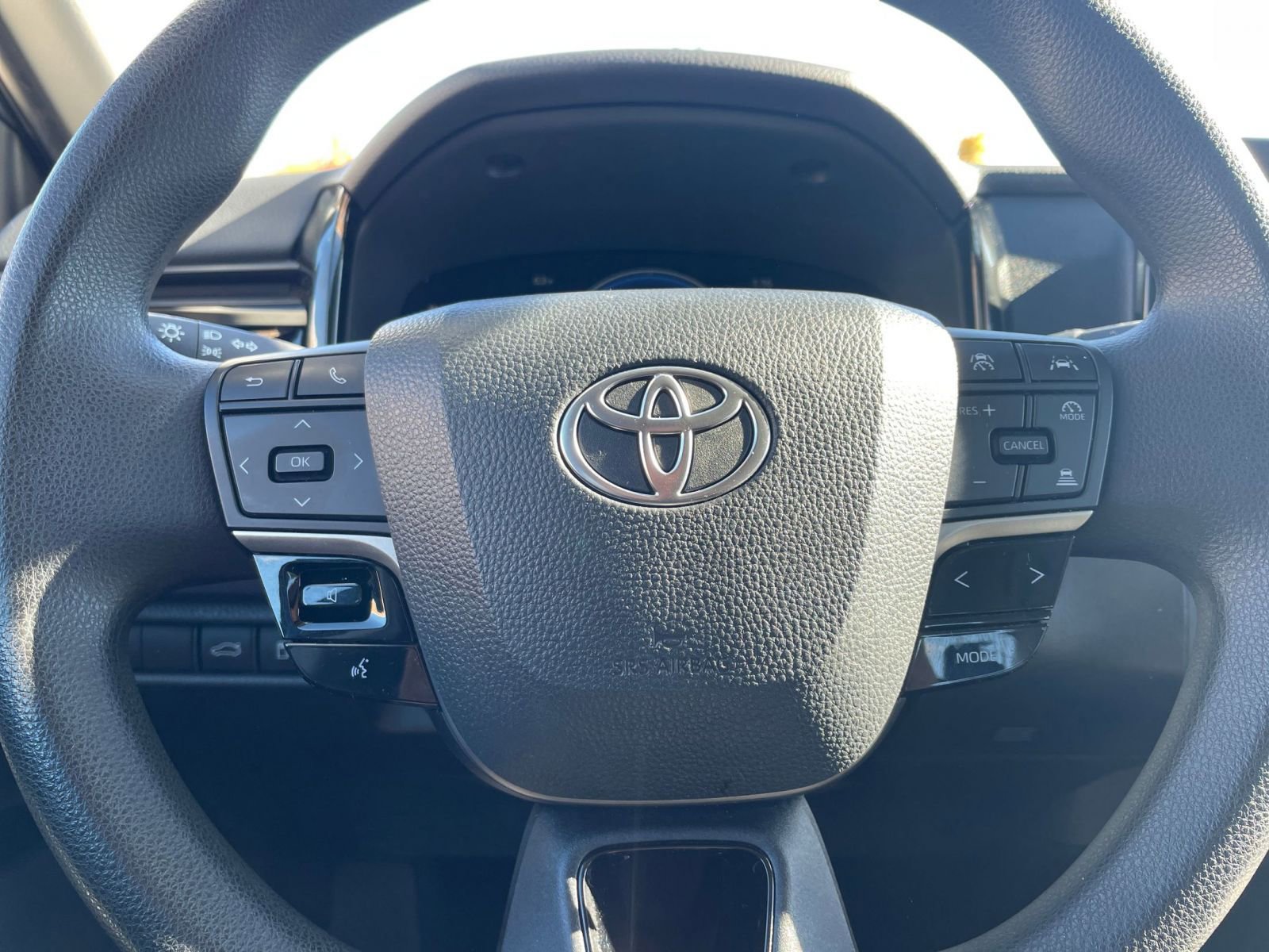 Thumbnail: 2025 Toyota Camry - 28