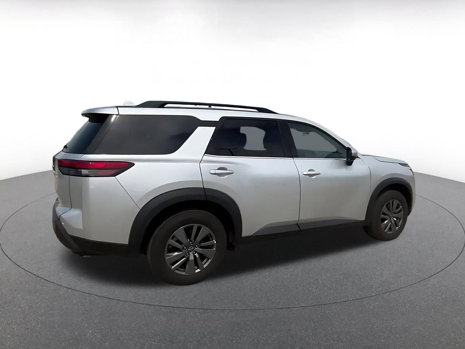Thumbnail: 2025 Nissan Pathfinder - 15