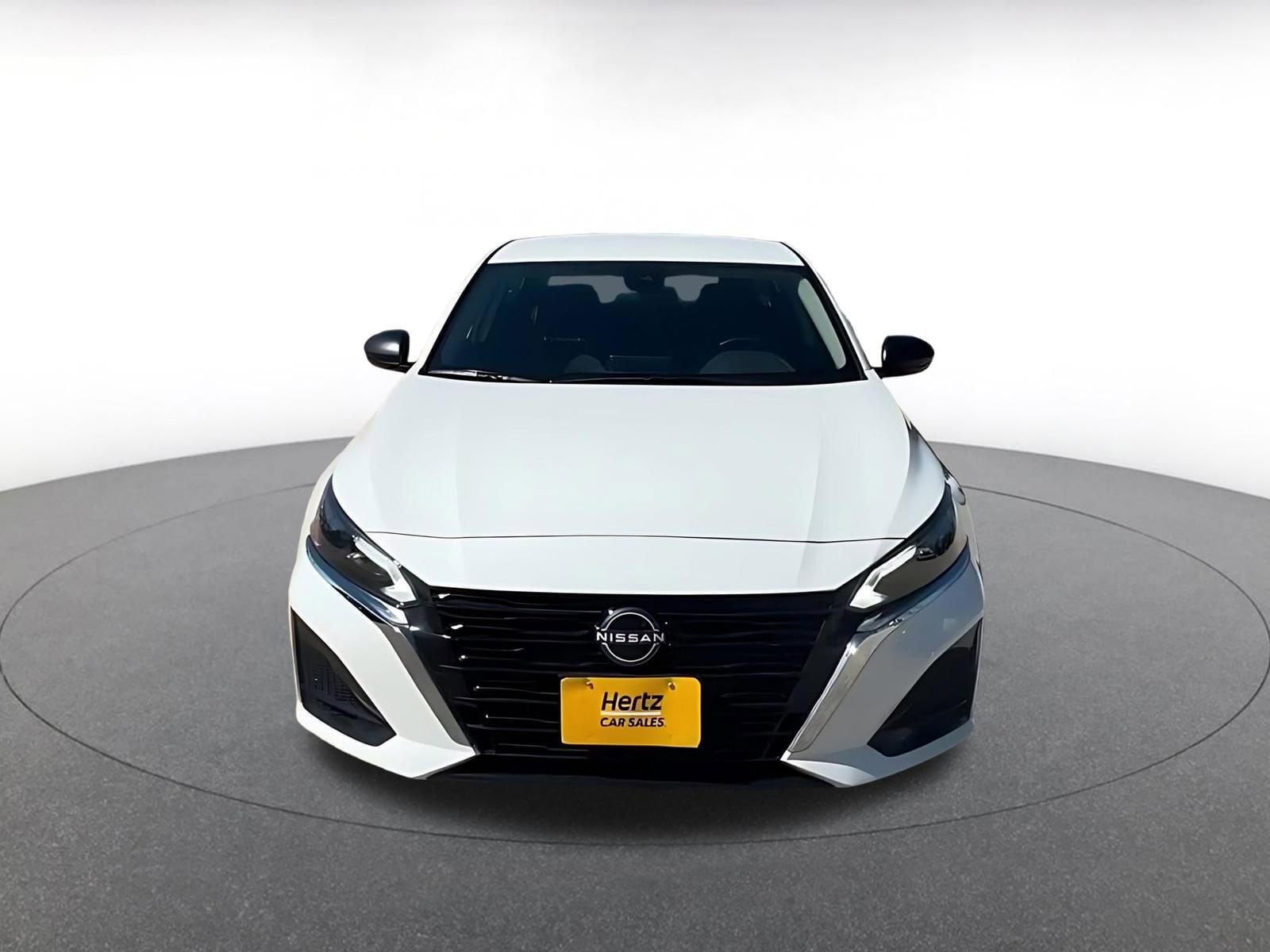Thumbnail: 2025 Nissan Altima - 4