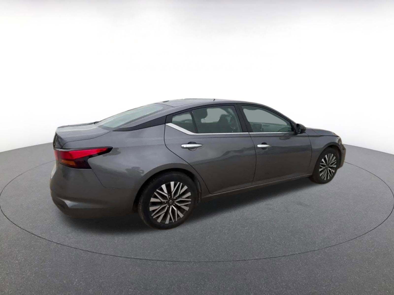 Thumbnail: 2025 Nissan Altima - 14