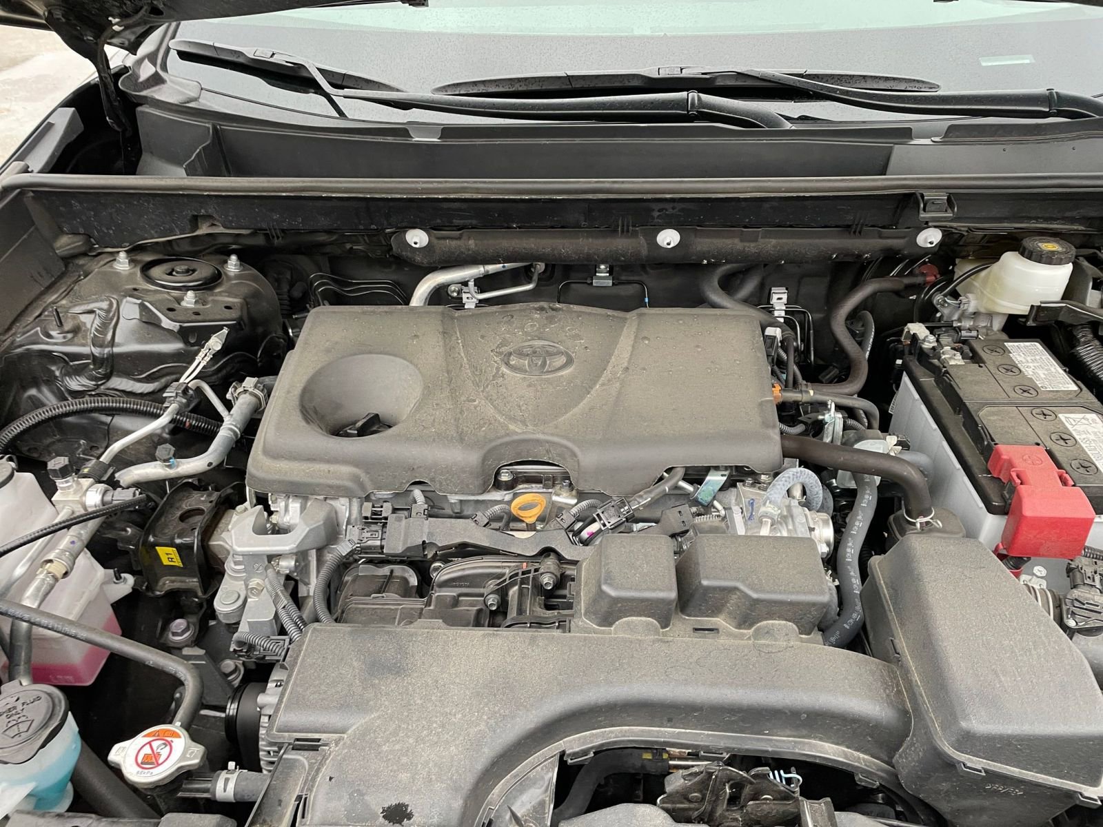 Thumbnail: 2025 Toyota RAV4 - 32