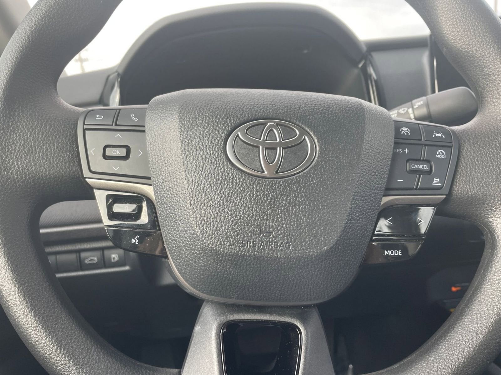 Thumbnail: 2025 Toyota Camry - 28