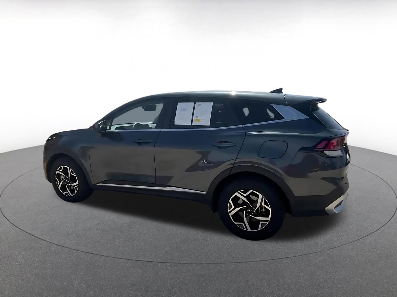 Thumbnail: 2025 Kia Sportage - 10