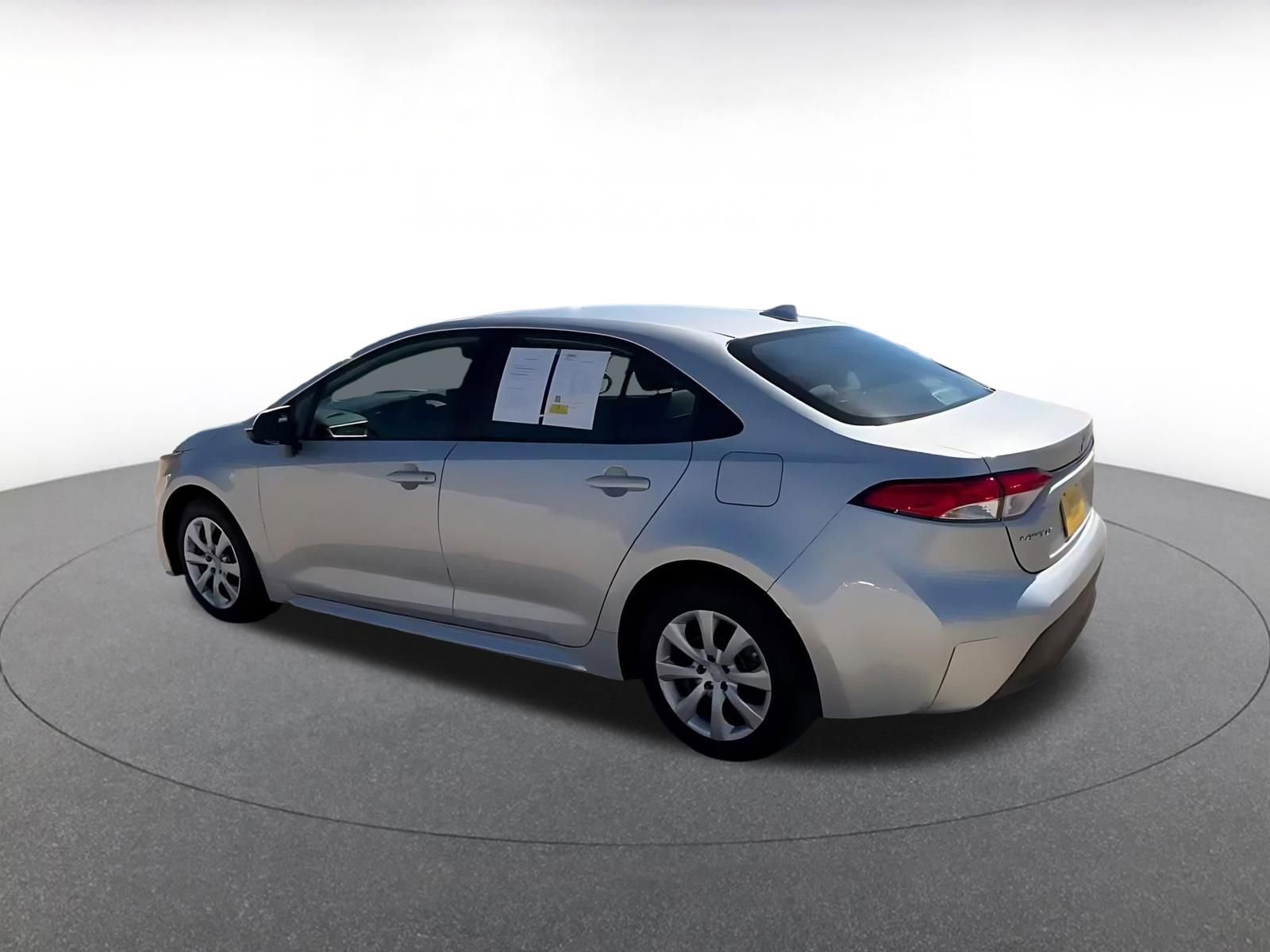 Thumbnail: 2025 Toyota Corolla - 10