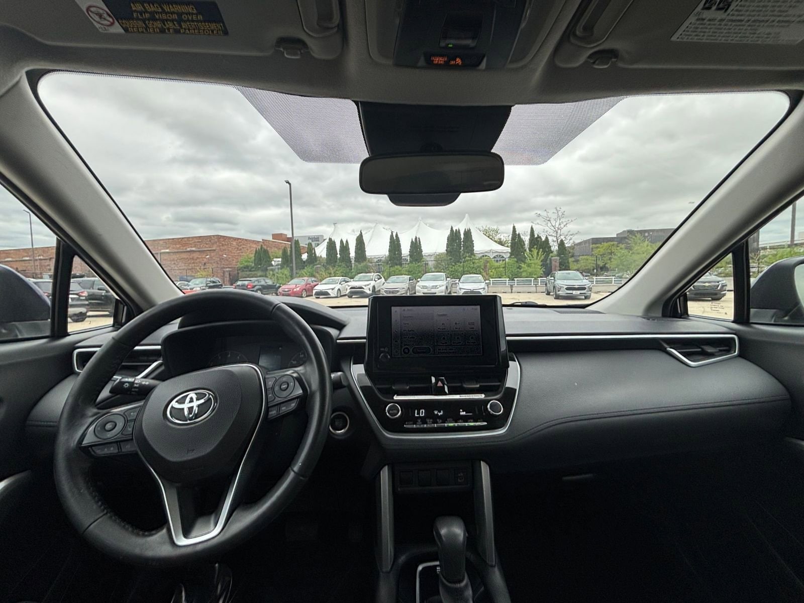 Thumbnail: 2023 Toyota Corolla Cross - 32