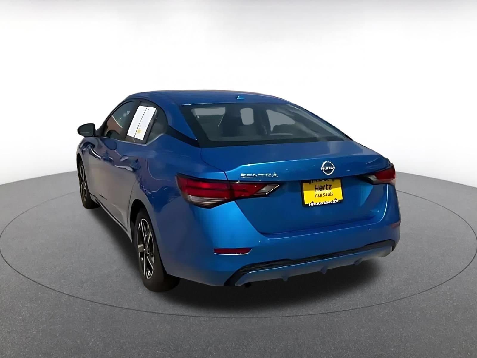 Thumbnail: 2025 Nissan Sentra - 10