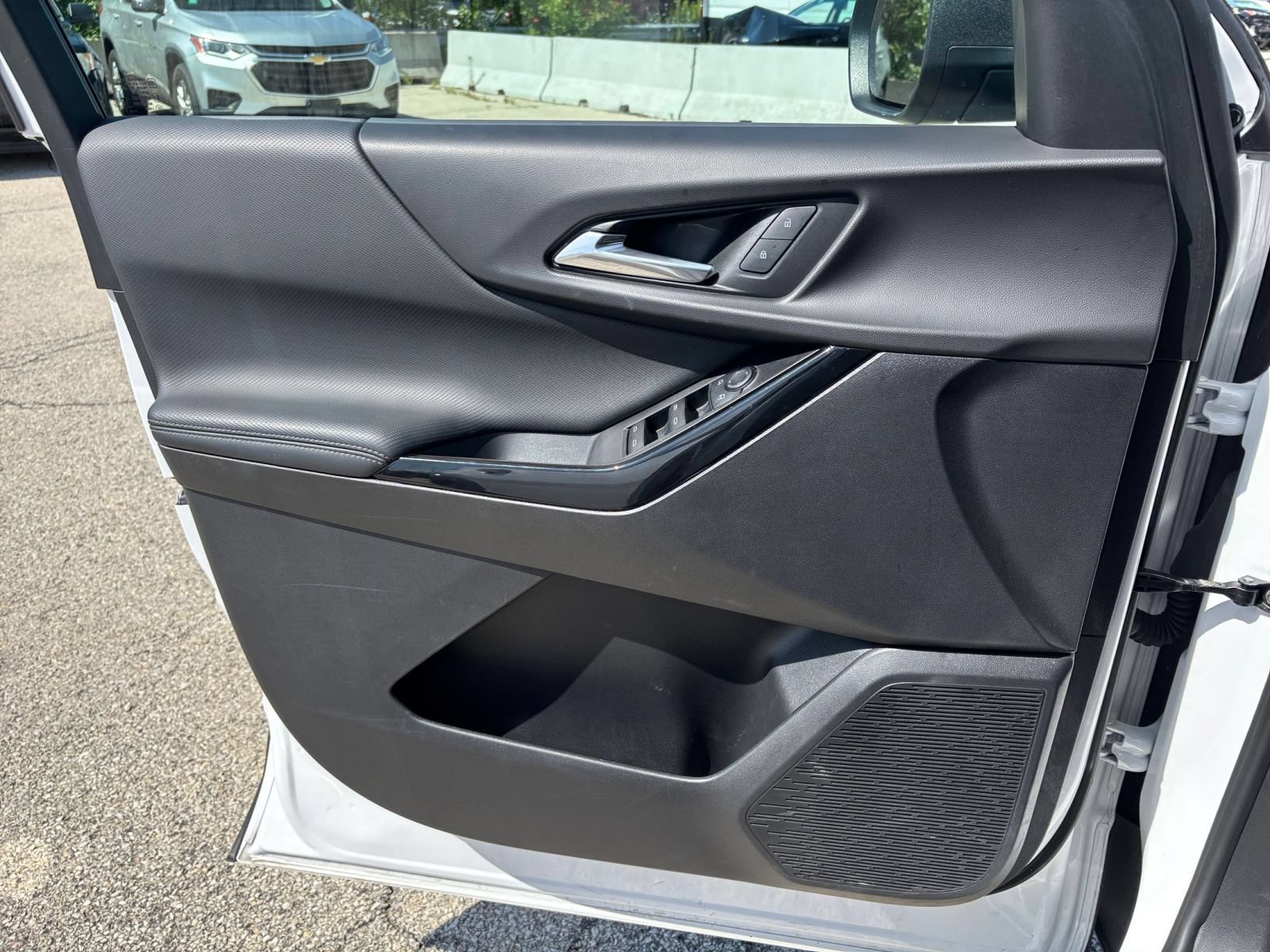 Thumbnail: 2025 Chevrolet Equinox - 18