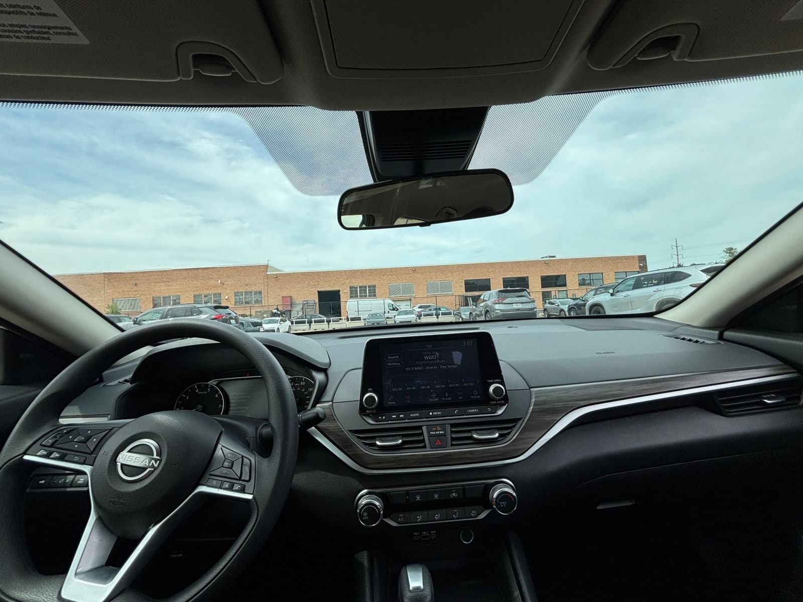 Thumbnail: 2025 Nissan Altima - 32