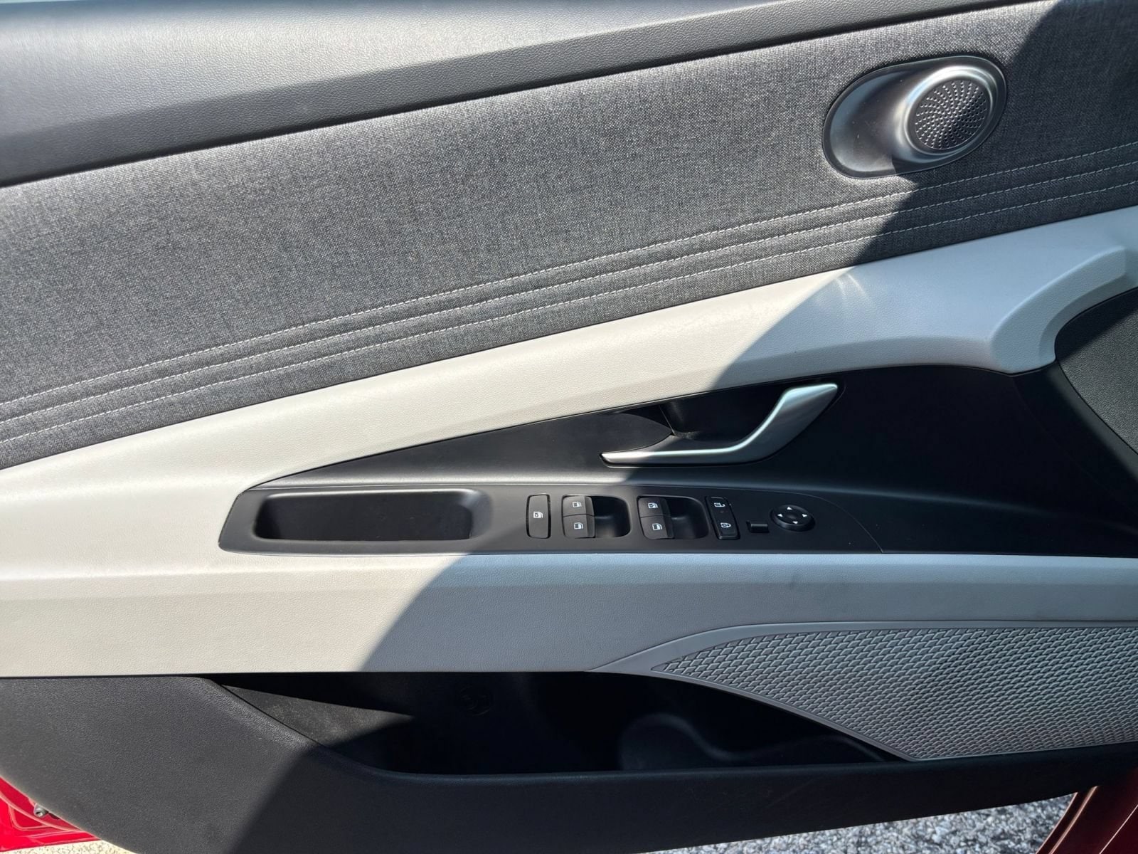 Thumbnail: 2025 Hyundai Elantra - 18