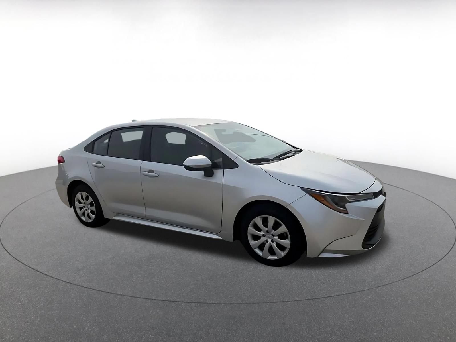 Thumbnail: 2025 Toyota Corolla - 2