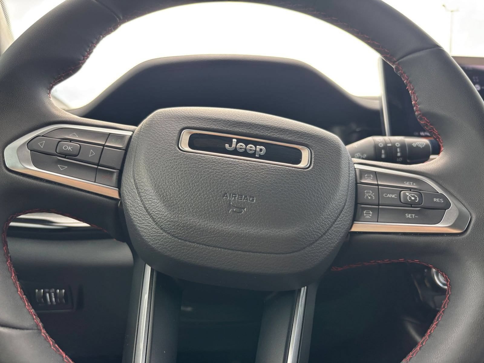 Thumbnail: 2025 Jeep Compass - 22