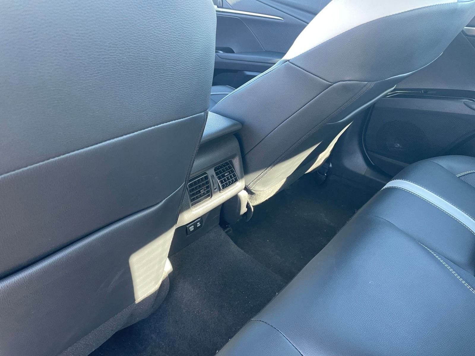 Thumbnail: 2025 Toyota Camry - 23