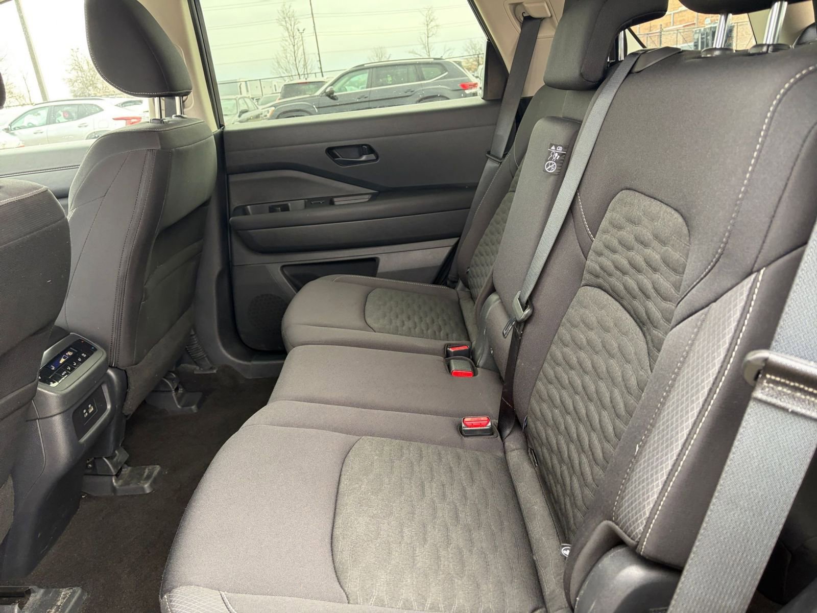 Thumbnail: 2025 Nissan Pathfinder - 27