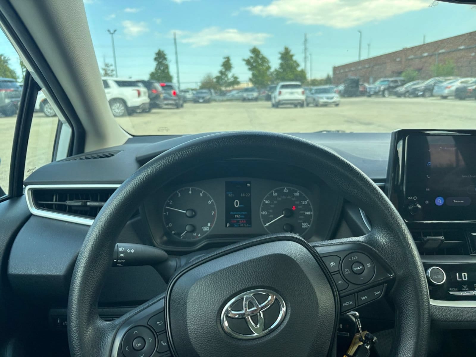 Thumbnail: 2023 Toyota Corolla - 31