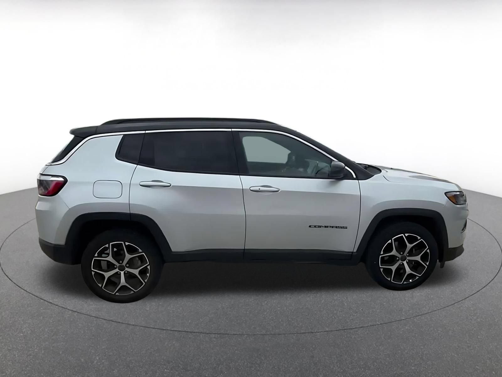 Thumbnail: 2025 Jeep Compass - 15