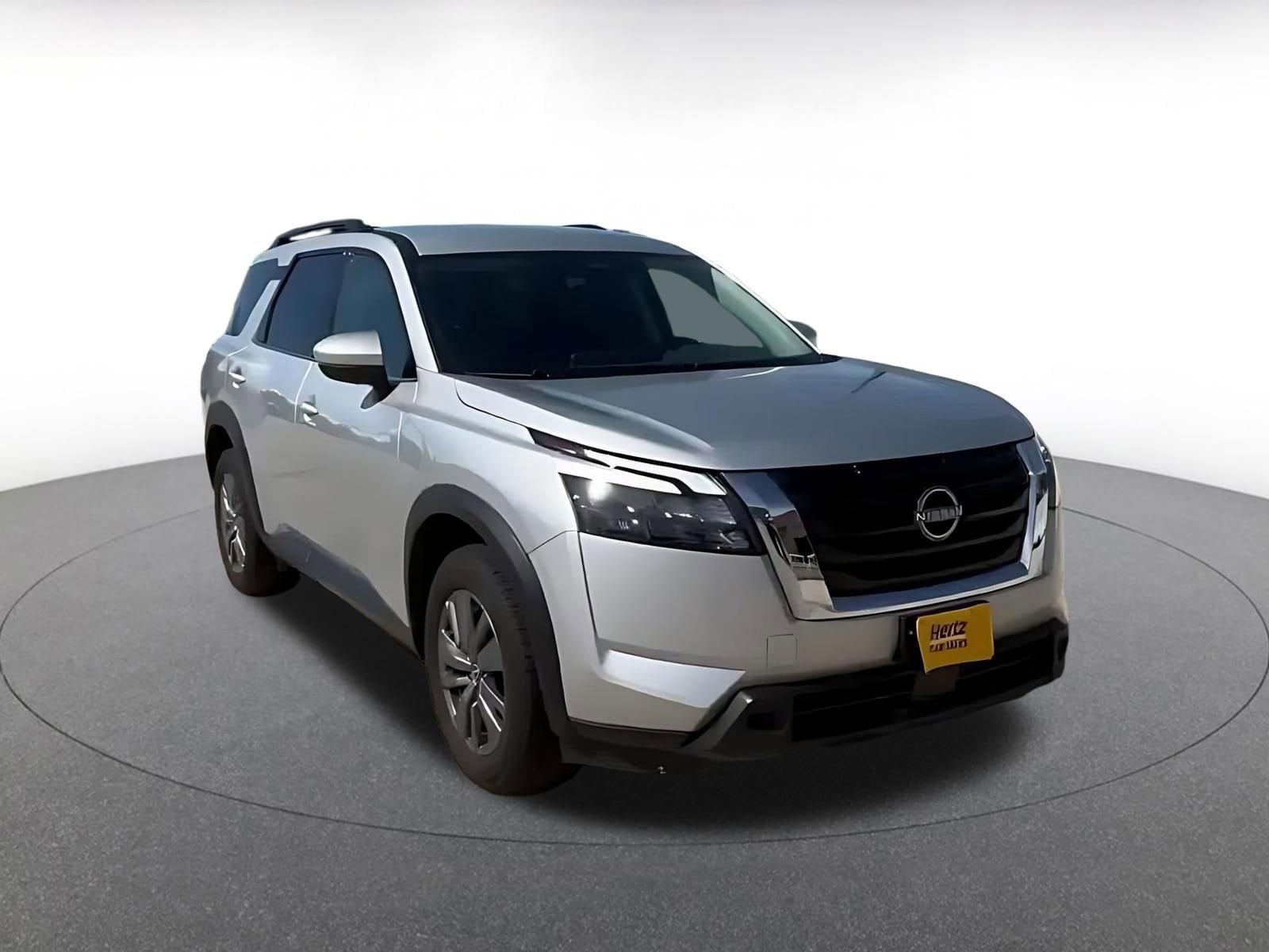 Thumbnail: 2025 Nissan Pathfinder - 3