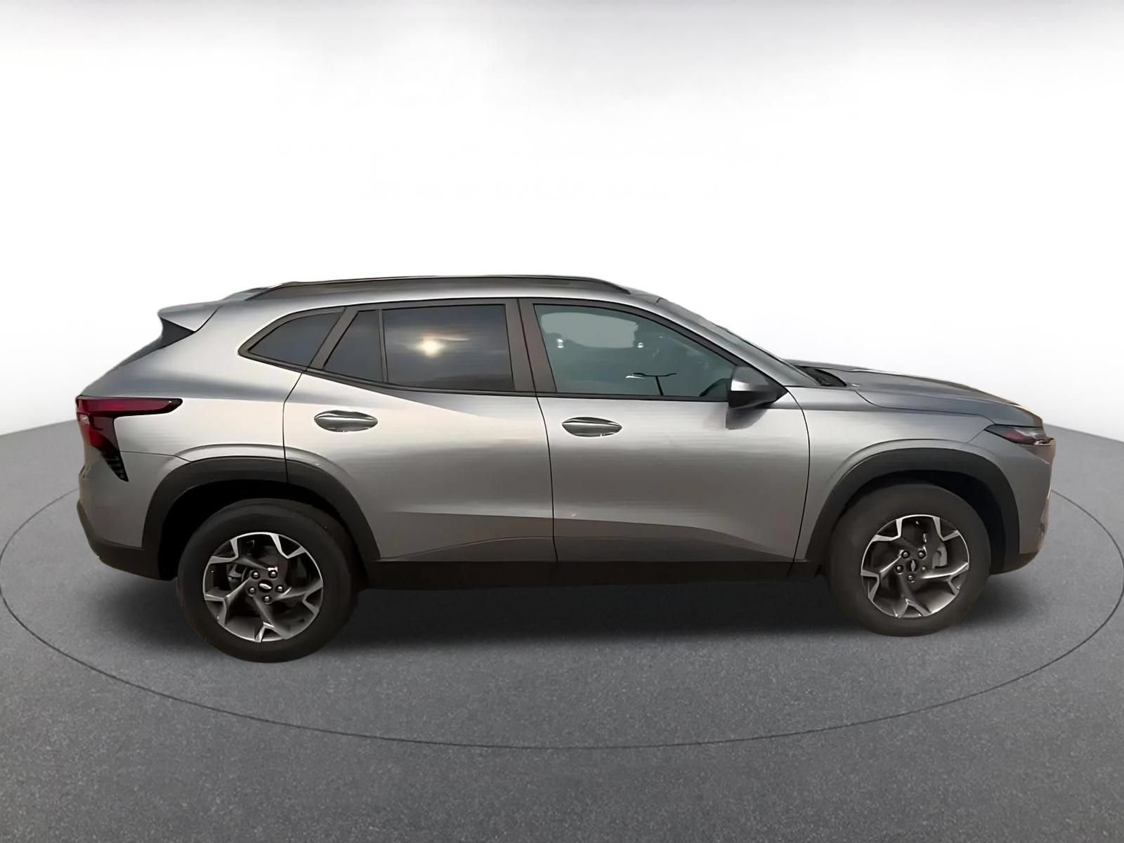 Thumbnail: 2025 Chevrolet Trax - 13