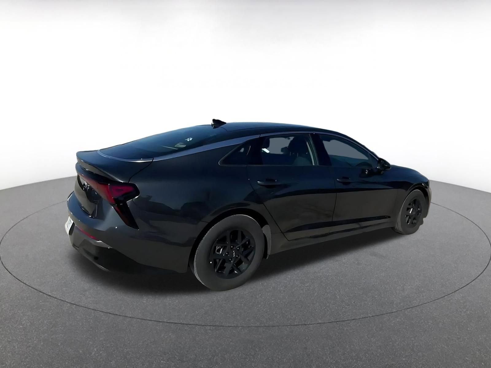 Thumbnail: 2025 Kia K5 - 15