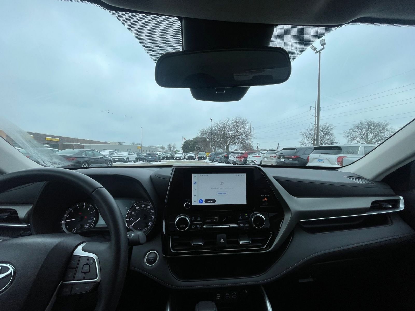 Thumbnail: 2025 Toyota Highlander - 35