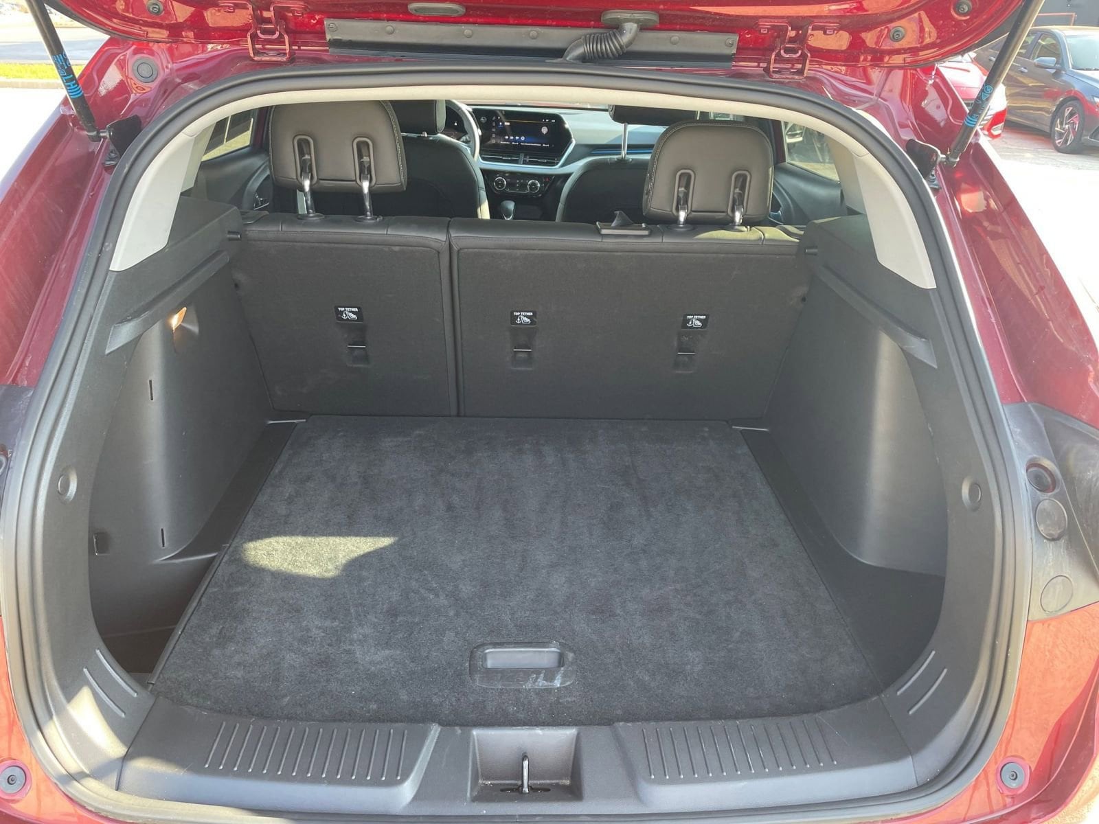 Thumbnail: 2025 Chevrolet Trax - 30