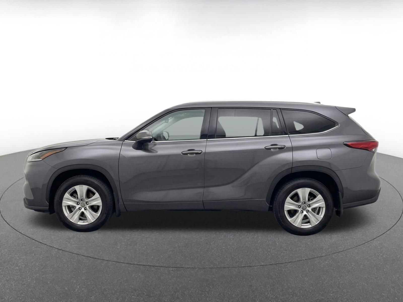 Thumbnail: 2025 Toyota Highlander - 4