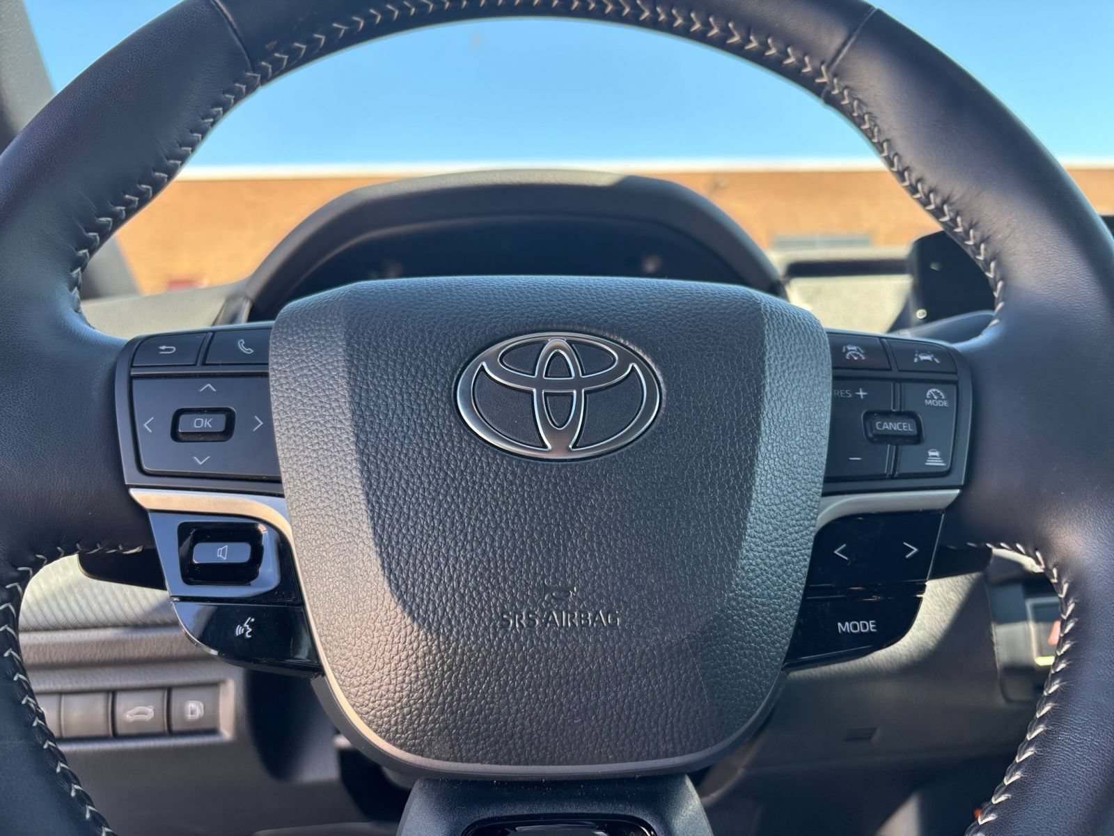 Thumbnail: 2025 Toyota Camry - 27