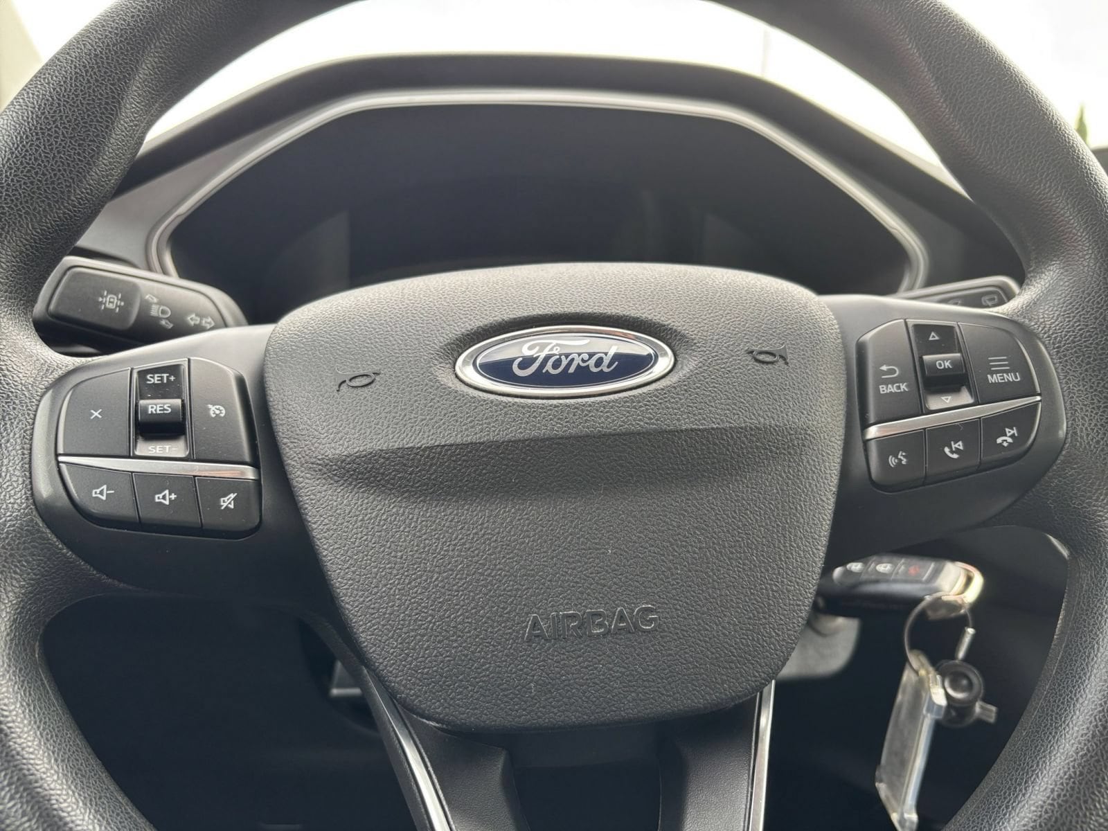 Thumbnail: 2022 Ford Escape - 25