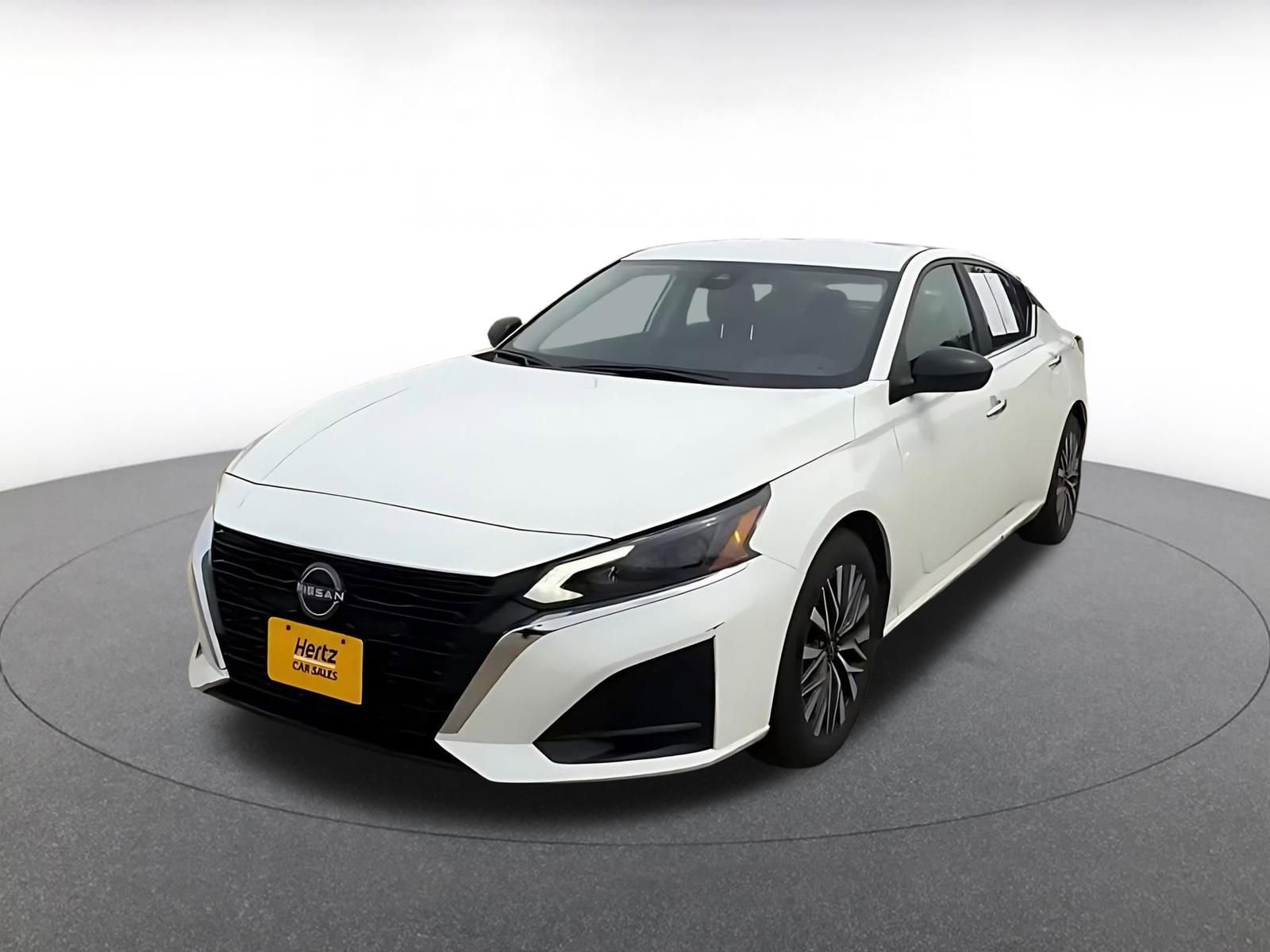 Thumbnail: 2025 Nissan Altima - 8